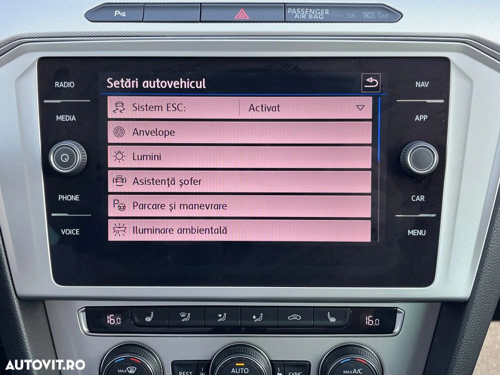 Volkswagen Passat - 26