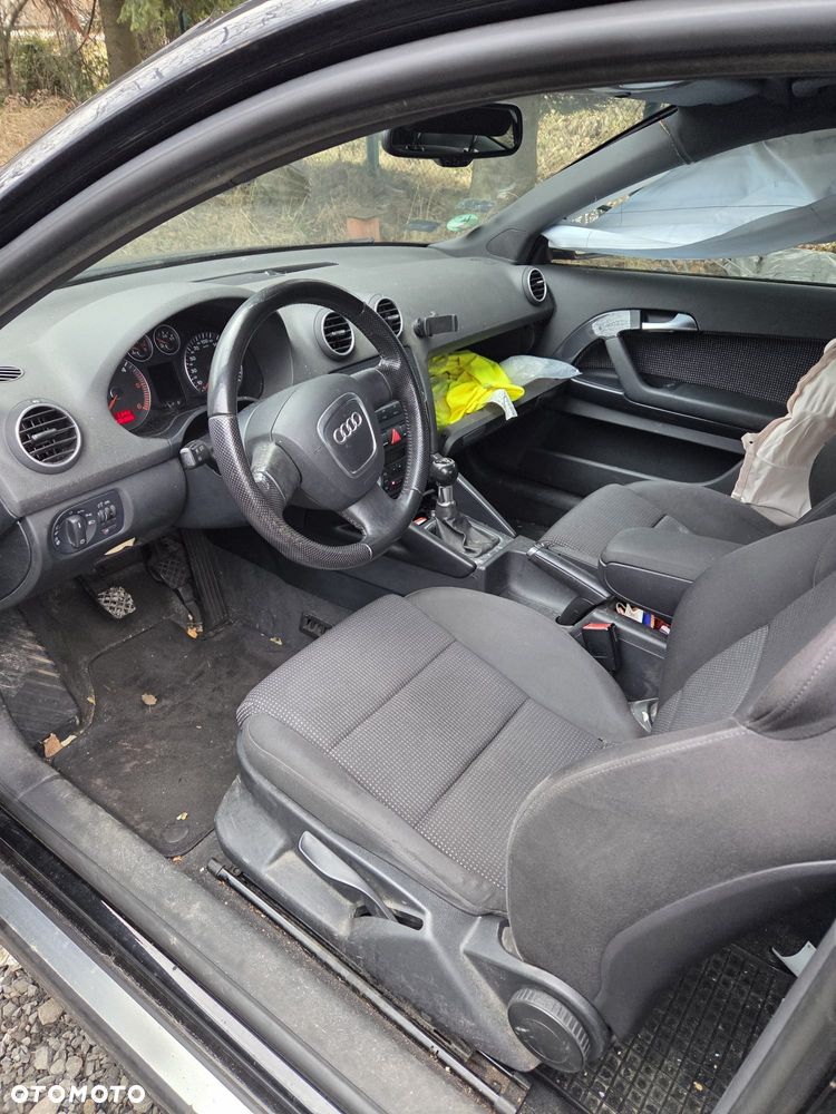 Audi A3 3-drzwiowe 1.9 TDI DPF Ambition - 4