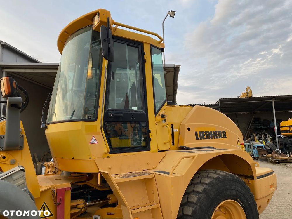 Liebherr L524, ŁYŻKA + WIDŁY, SZYBKOZŁĄCZE, Z NIEMIEC, WZOROWO UTRZYMANA - 15