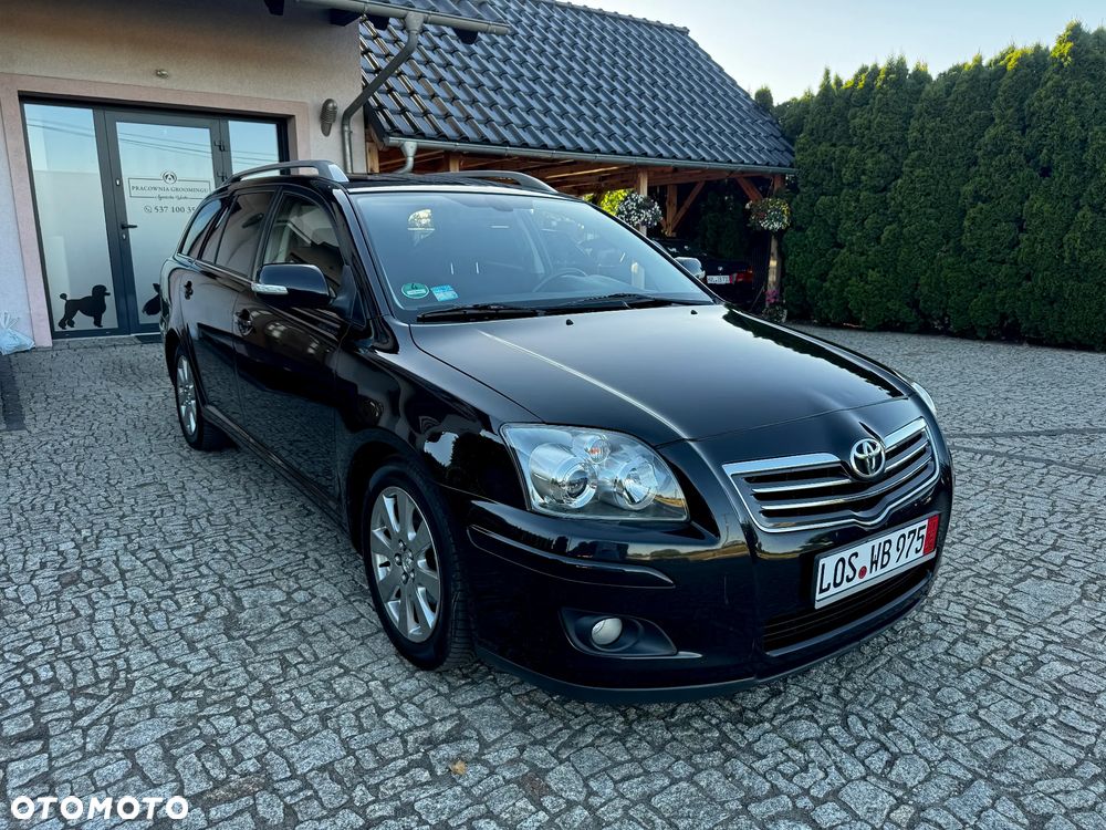 Toyota Avensis 1.8 VVT-i Executive - 3