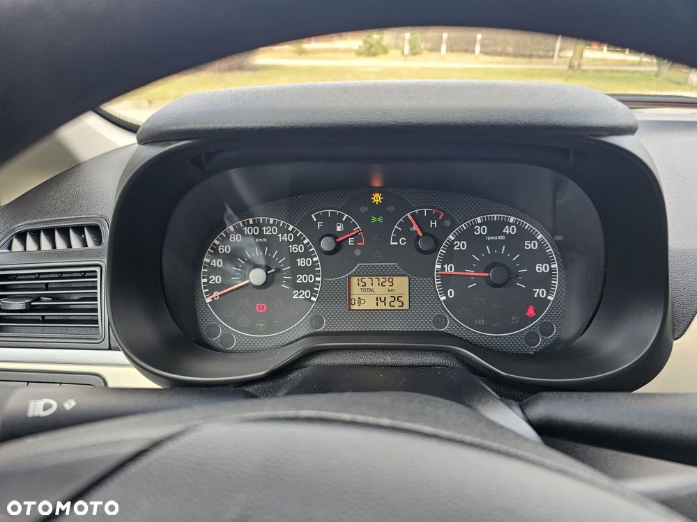 Fiat Punto 1.4 16V Emotion - 19