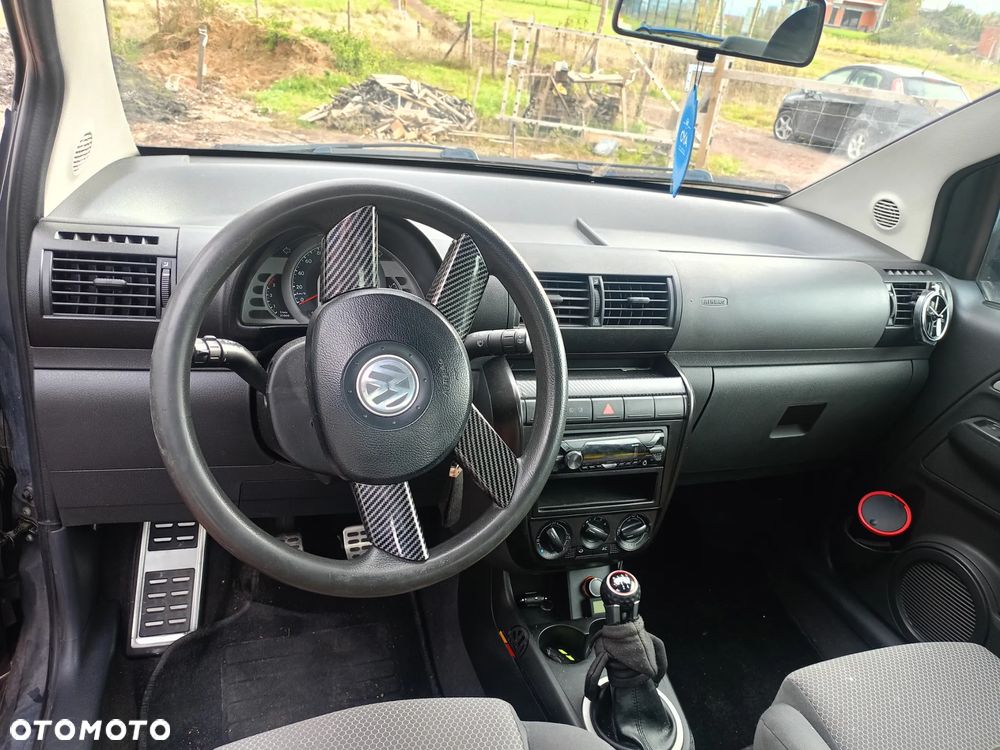 Volkswagen Fox - 4