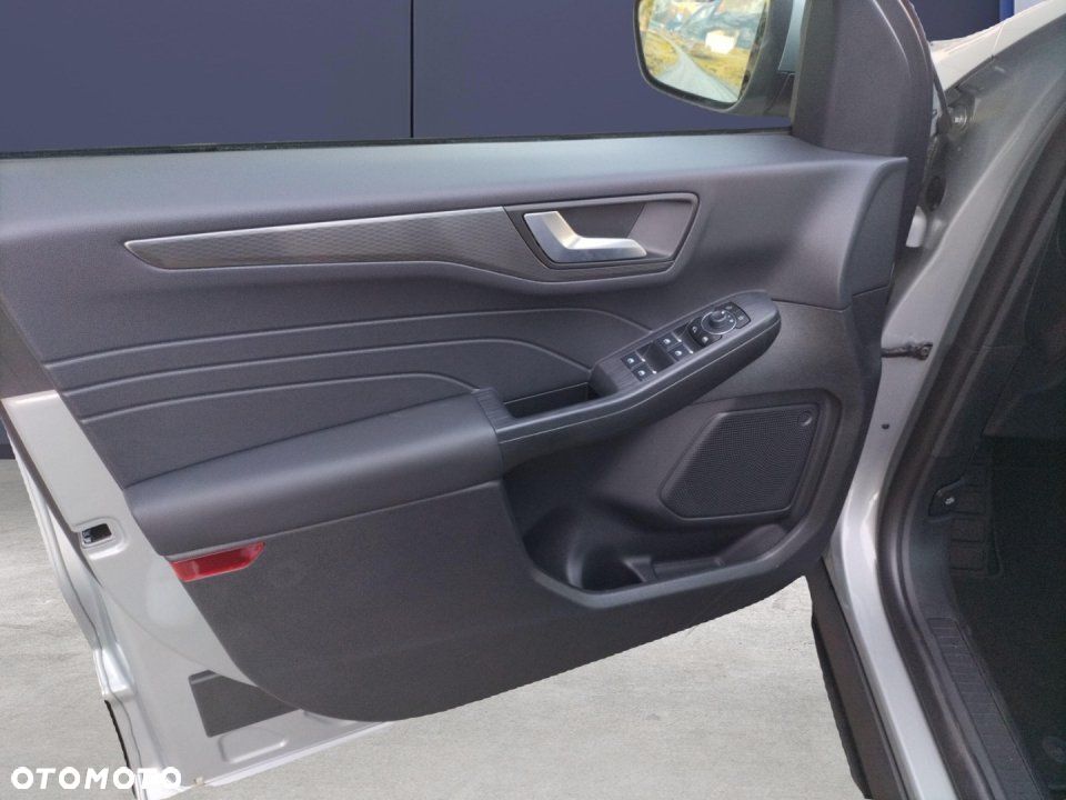 Ford Kuga - 11