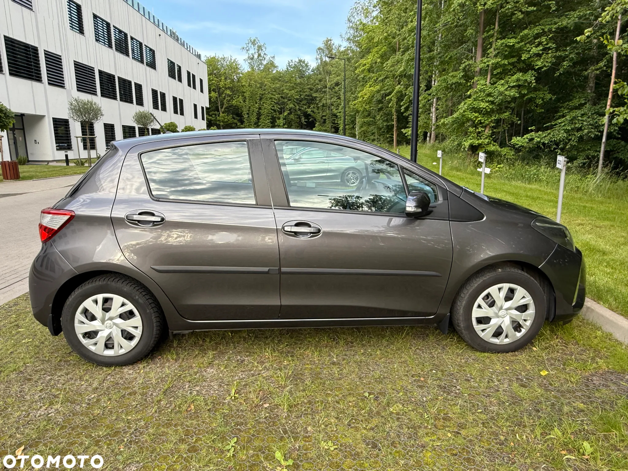 Toyota Yaris 1.5 Premium - 7