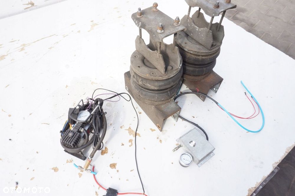 PODUCHY ZAWIESZENIE PNEUMATYCZNE TYŁ MIECH VOLKSWAGEN CRAFTER 1 I - 4