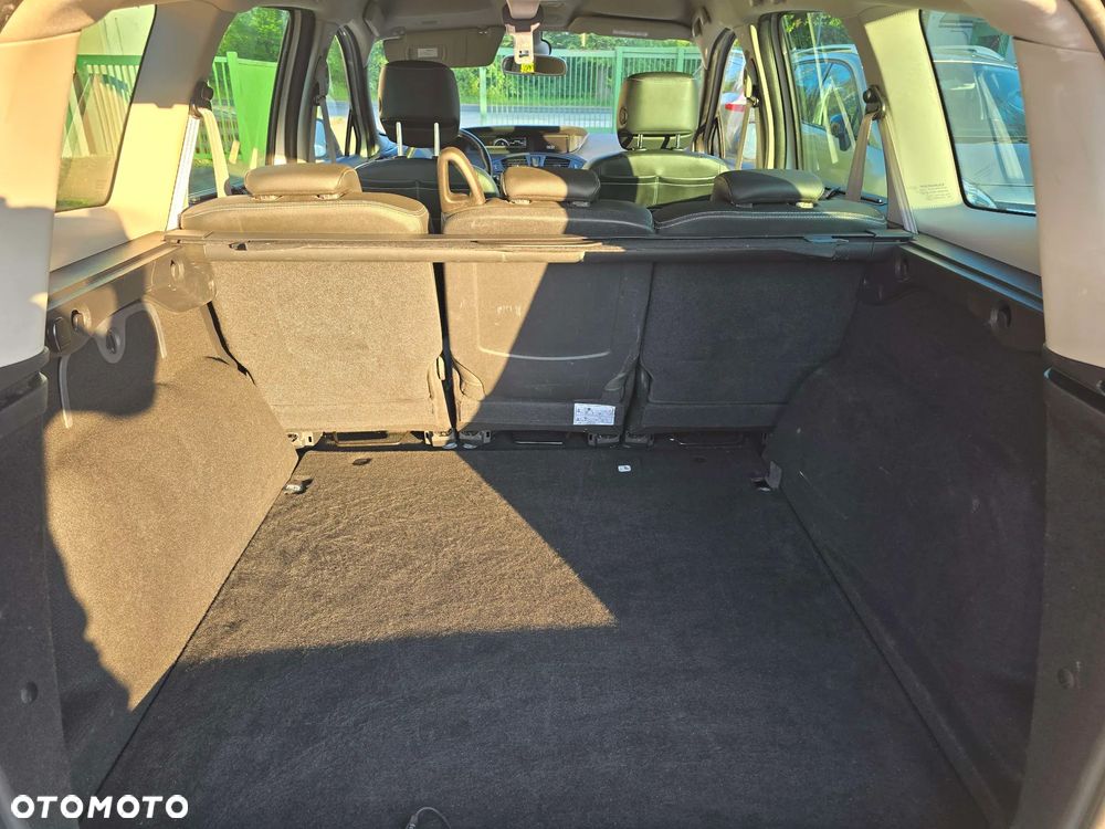 Renault Grand Scenic - 23