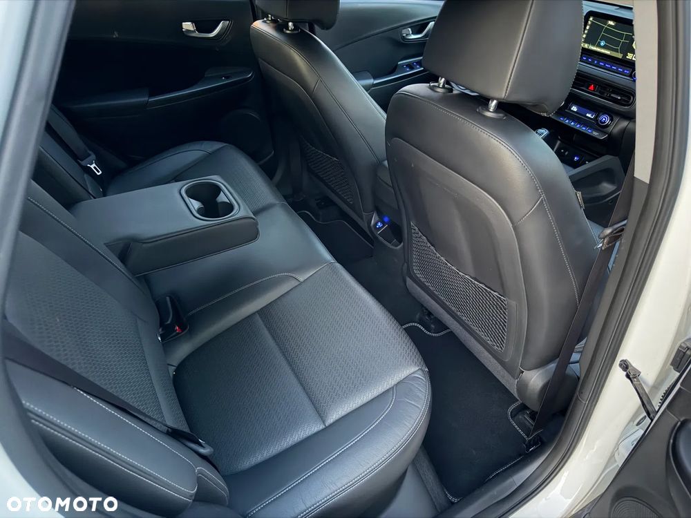 Hyundai Kona - 17