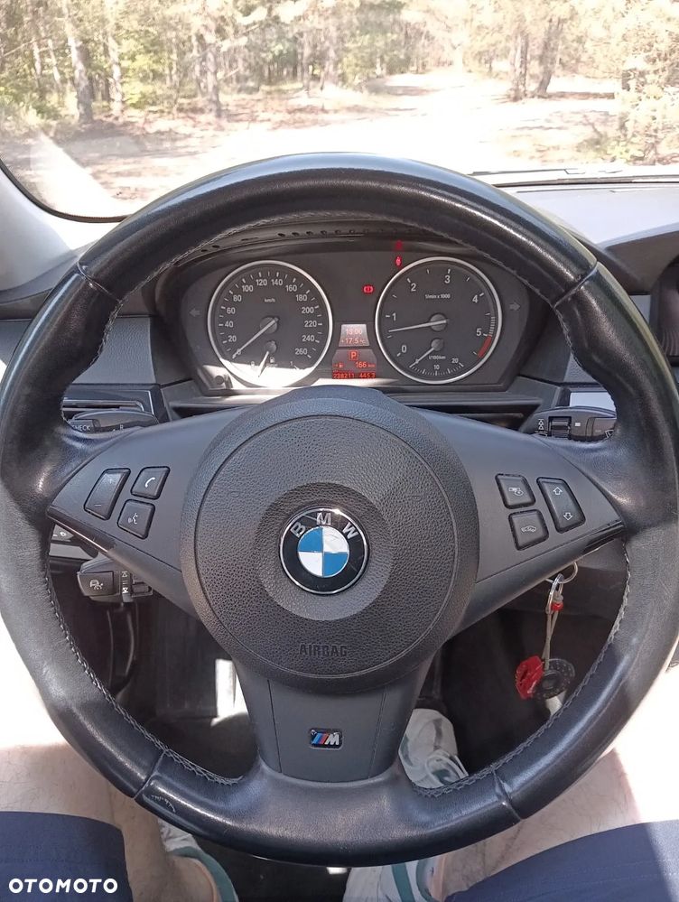 BMW Seria 5 525d Touring Edition Exclusive - 11