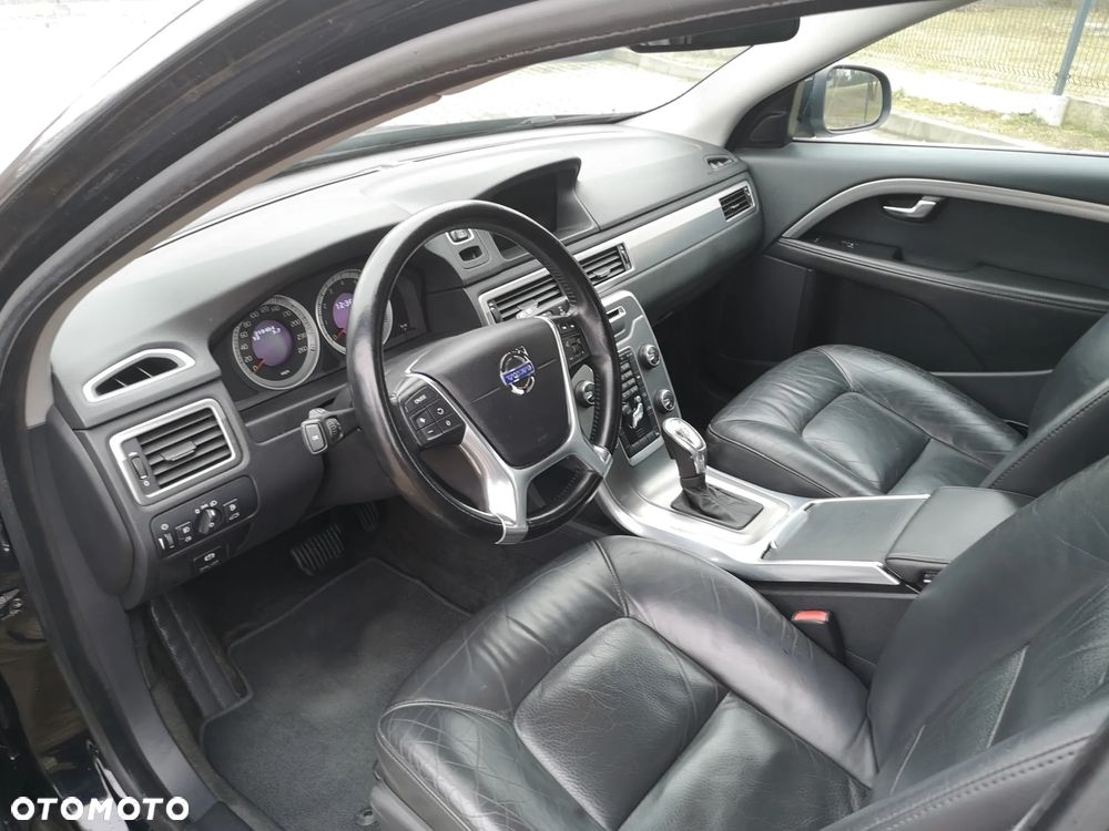 Volvo V70 T4 Momentum - 14