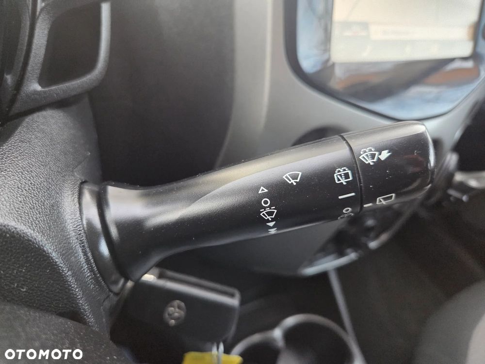 Toyota Aygo x-play touch - 27