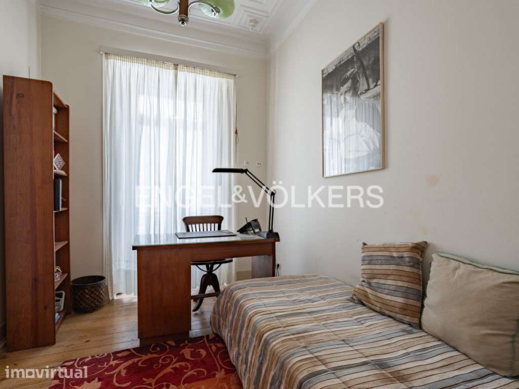 Apartamento T5 de charme junto à Praça José Fontana - Grande imagem: 5/29