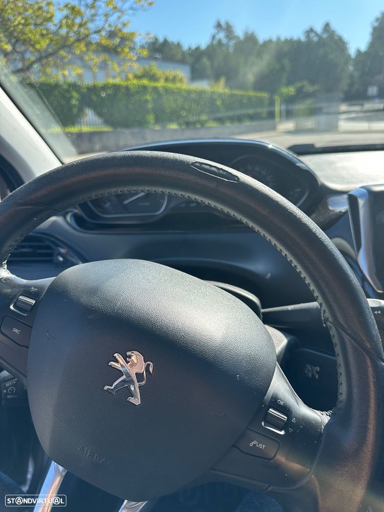 Peugeot 208 1.2 PureTech Active - 14