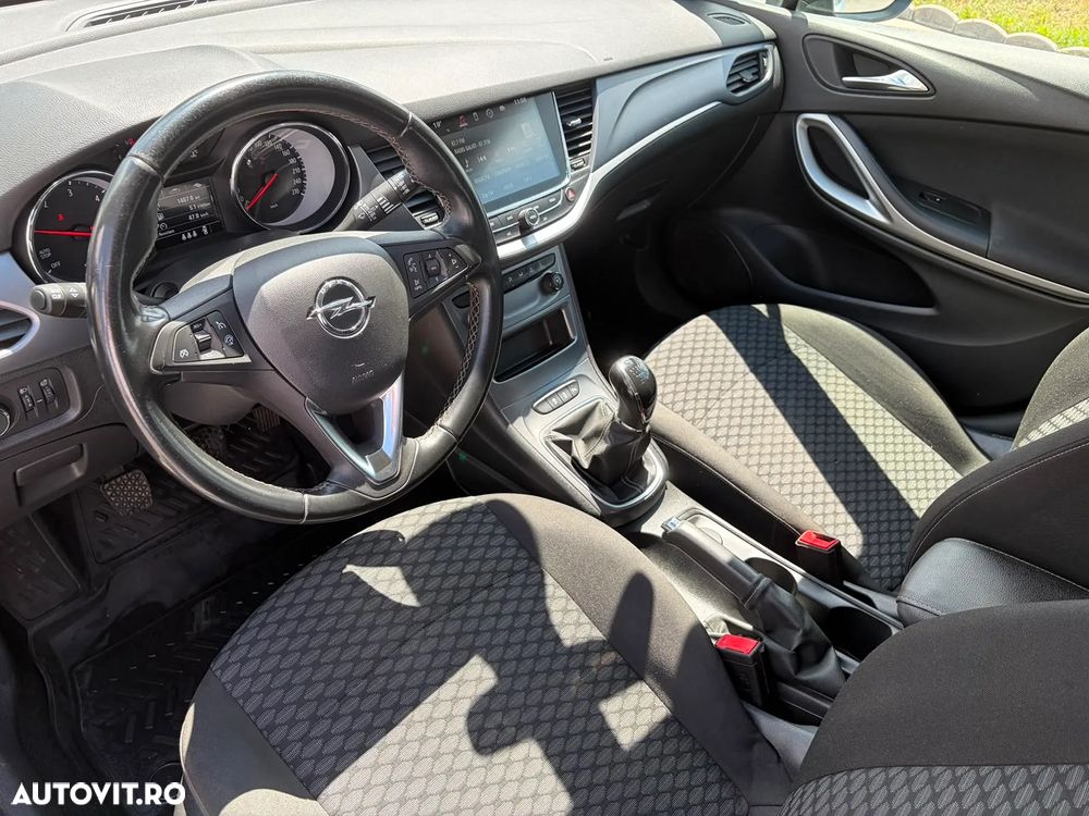 Opel Astra 1.6 D (CDTI) Start/Stop Dynamic - 9