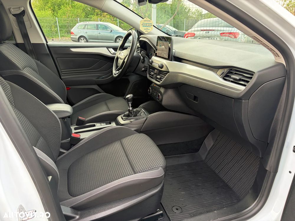 Ford Focus 1.0 EcoBoost Connected - 30