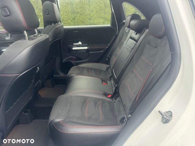 Mercedes-Benz Klasa B - 25