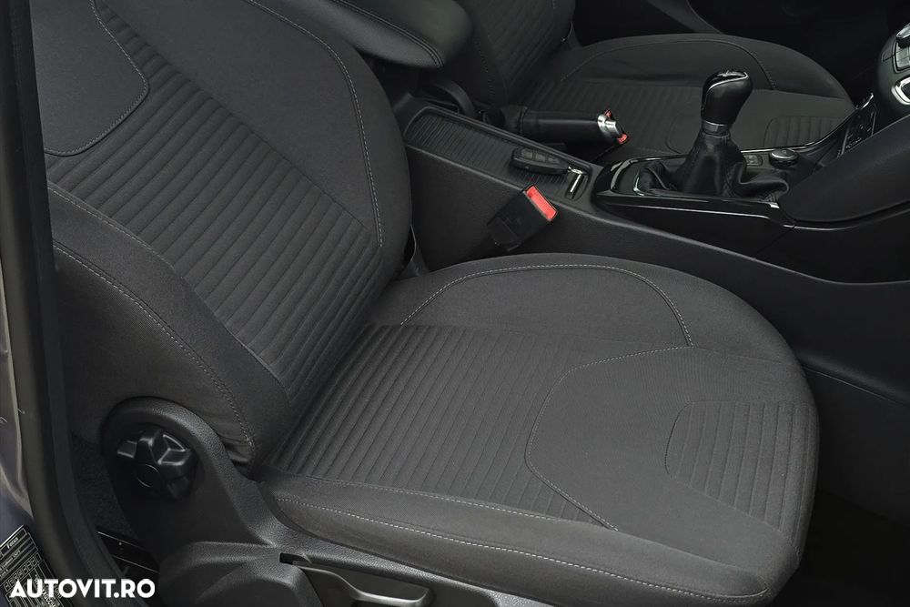Ford Focus - 19