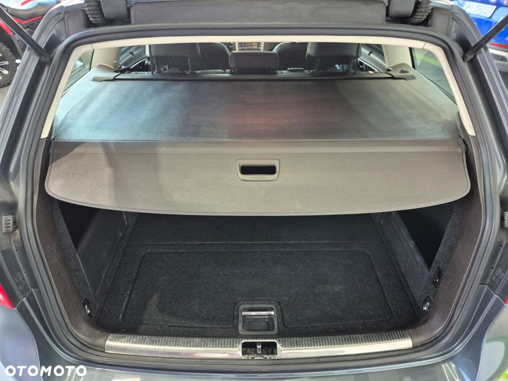 Volkswagen Passat 2.0 TDI BlueMotion Technology Highline - 31