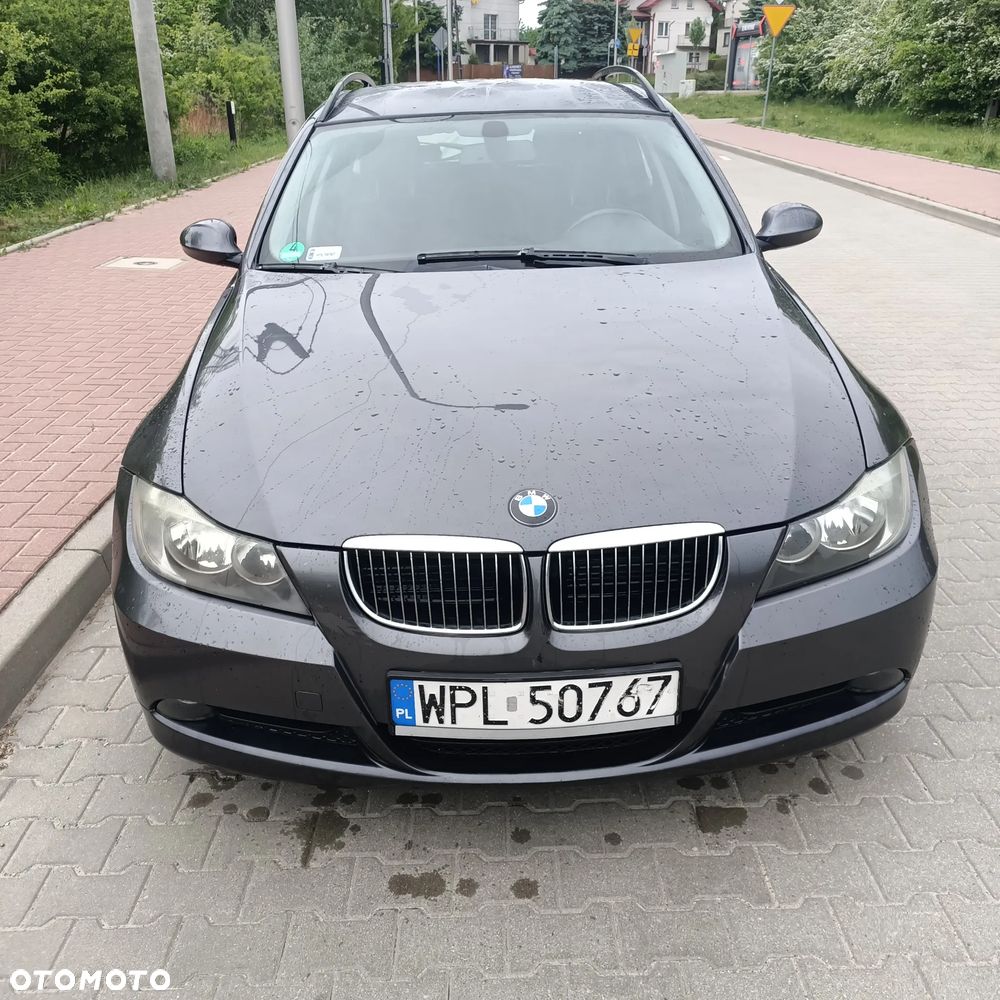 BMW Seria 3 318d - 3