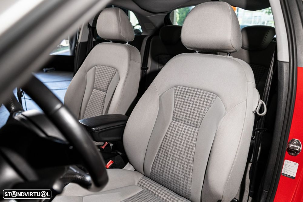 Audi A1 1.2 TFSI Attraction - 20