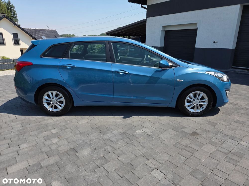 Hyundai i30 1.6 Comfort - 4