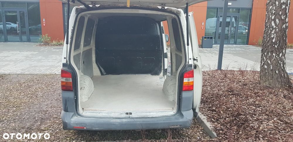 Volkswagen Transporter T5 - 10