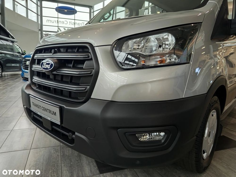 Ford Transit - 4