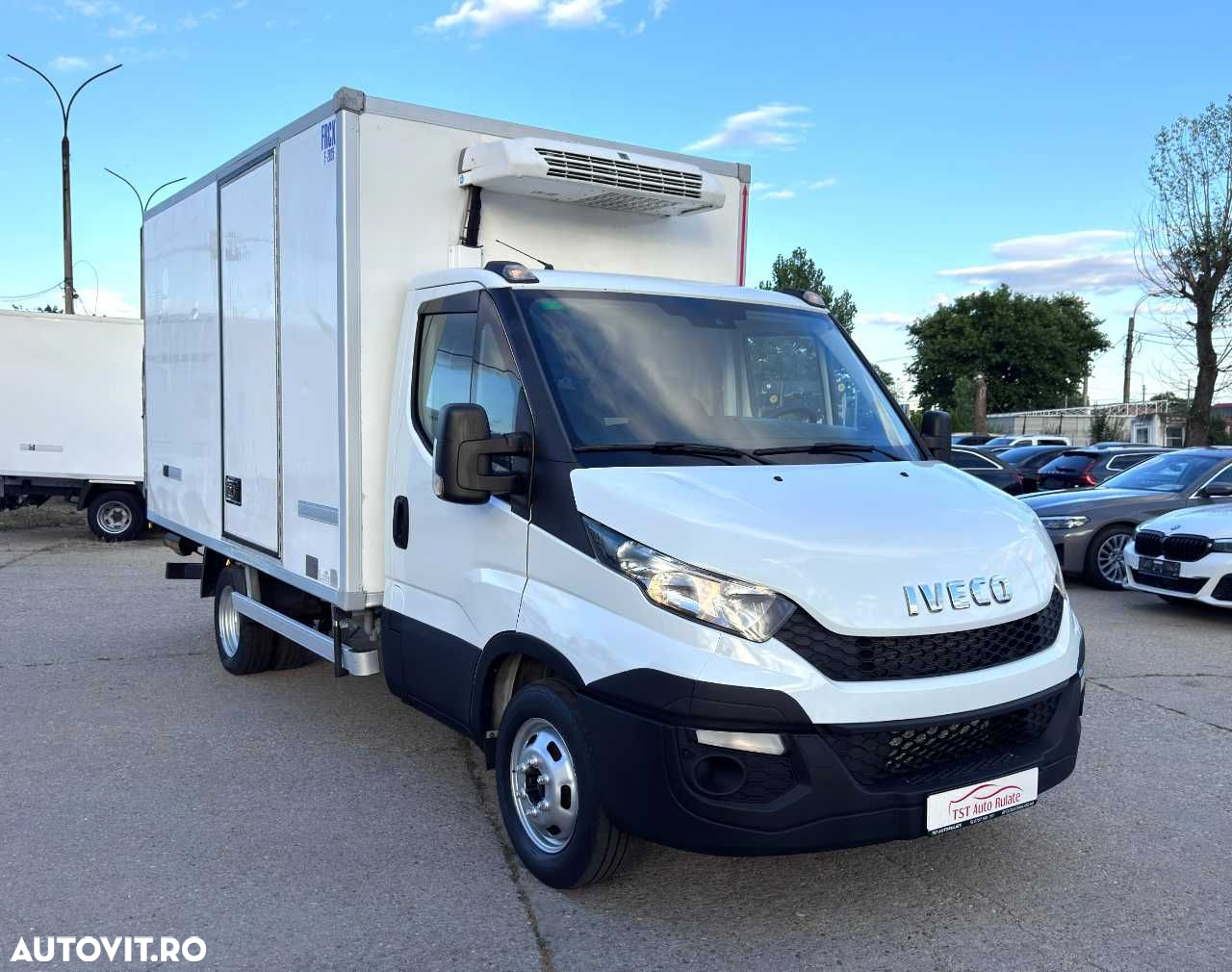Iveco DAILY CUB FRIGORIFIC  -32 GRADE CU LIFT - 12