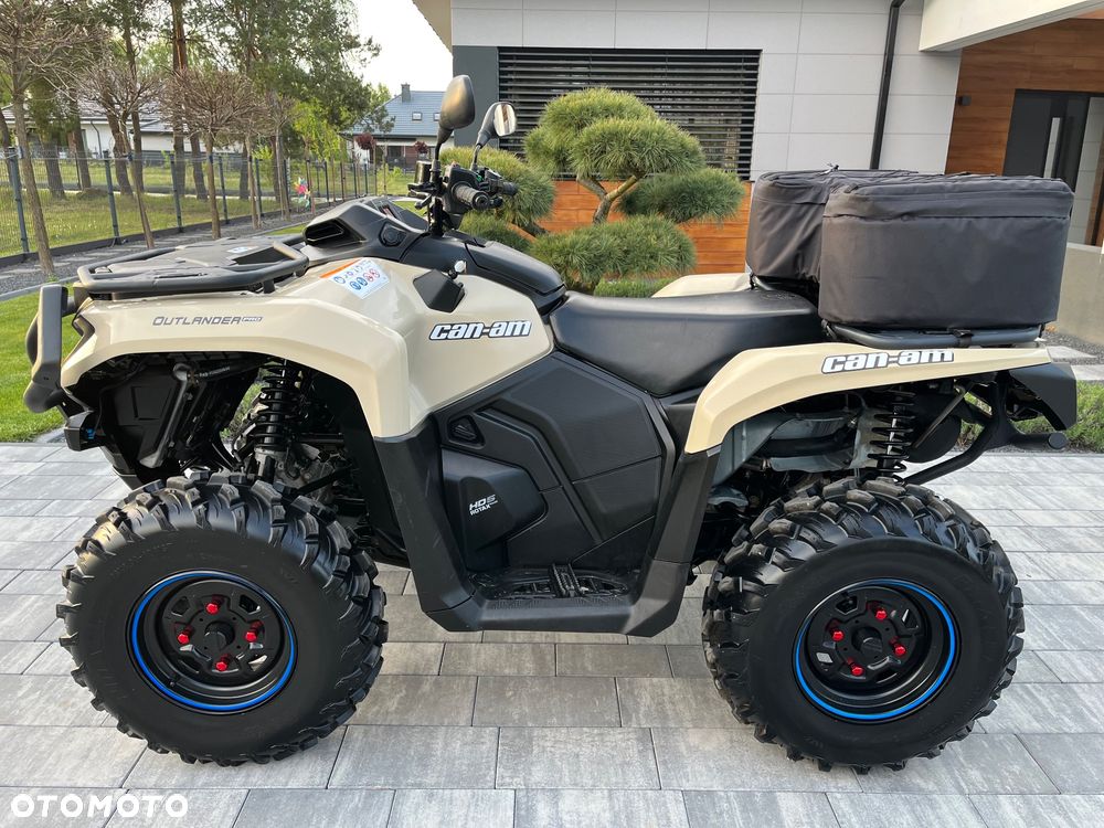 Can-Am Outlander - 2
