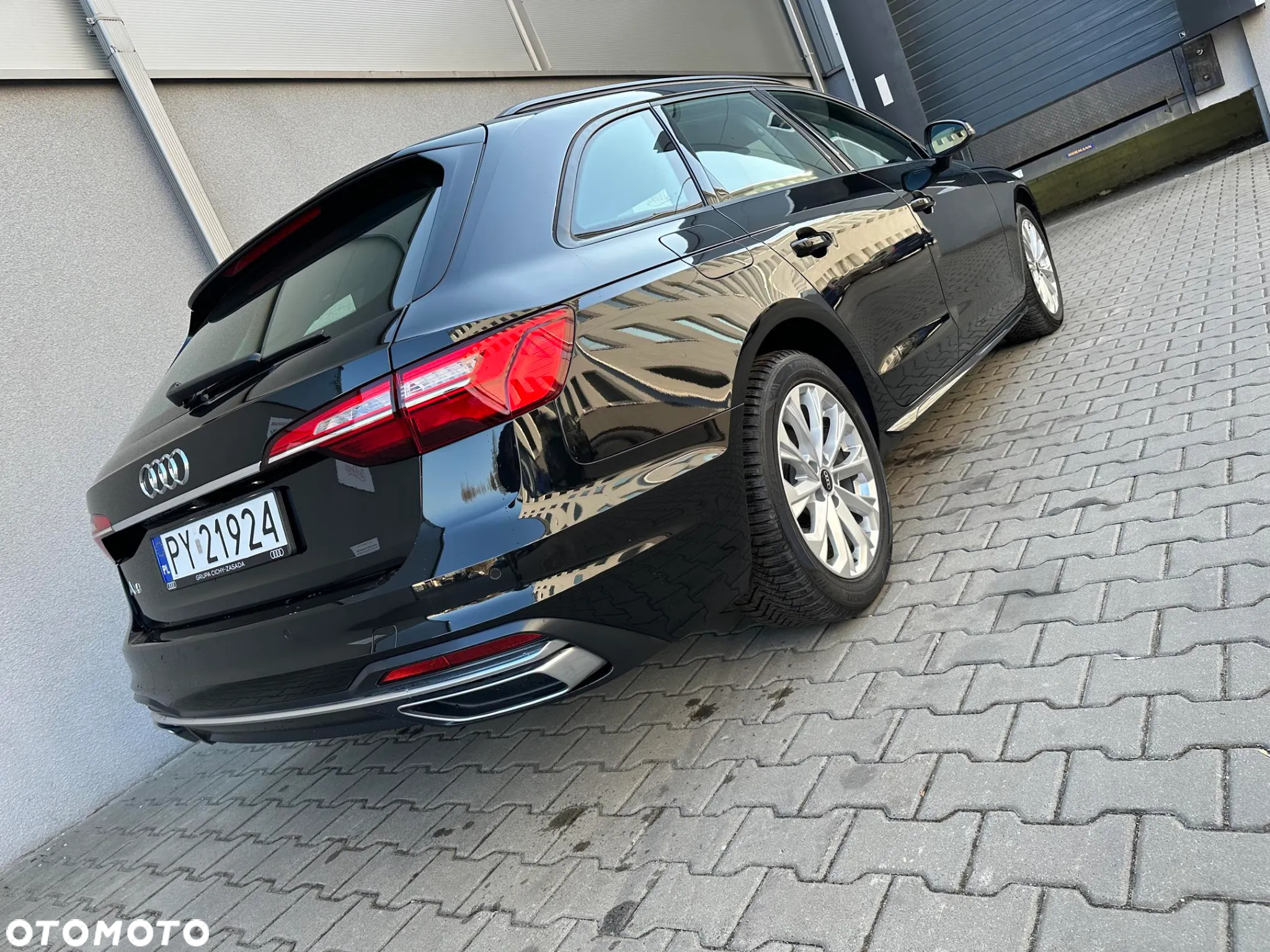 Audi A4 35 TDI mHEV Advanced S tronic - 3