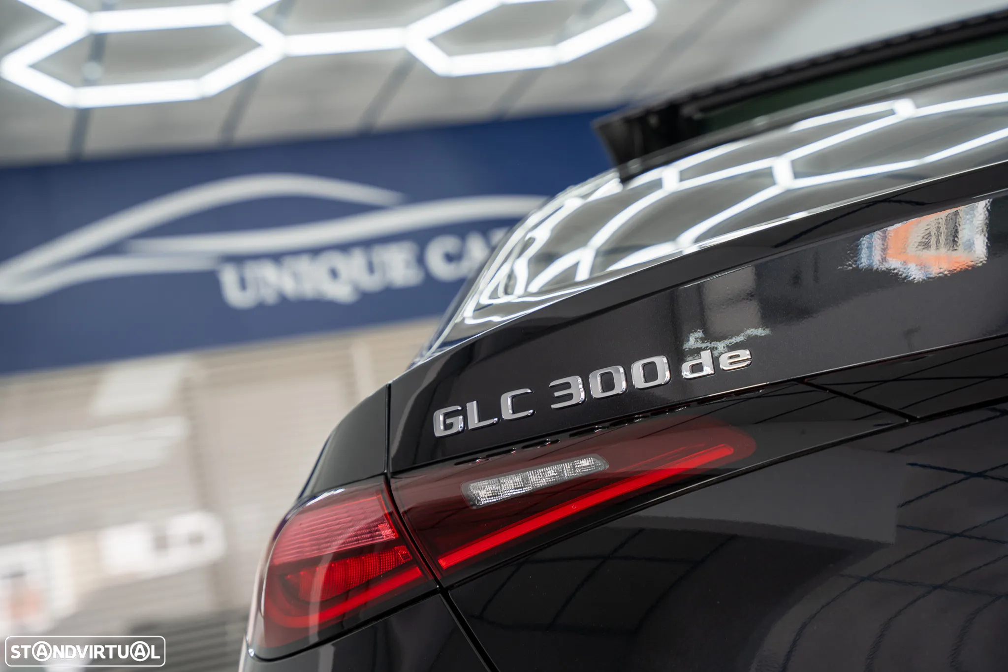 Mercedes-Benz GLC 300 Coupe e 4Matic - 11