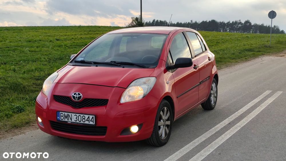Toyota Yaris - 4