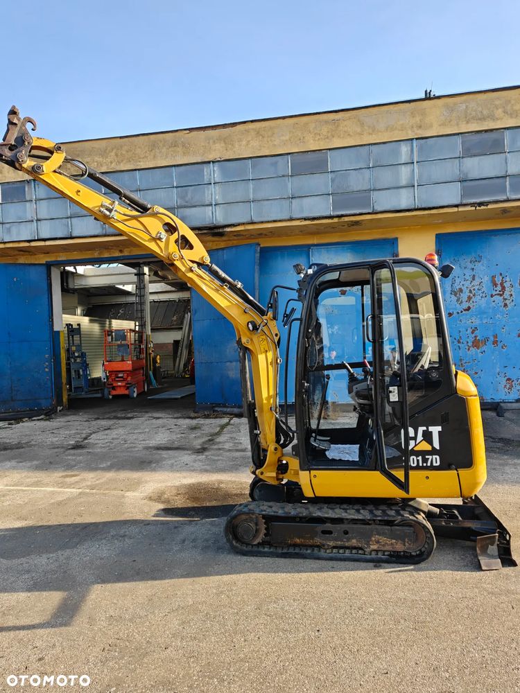 Caterpillar 301.7D - 19