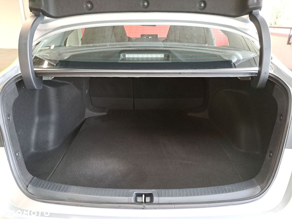 Toyota Corolla 1.8 Hybrid Comfort - 14
