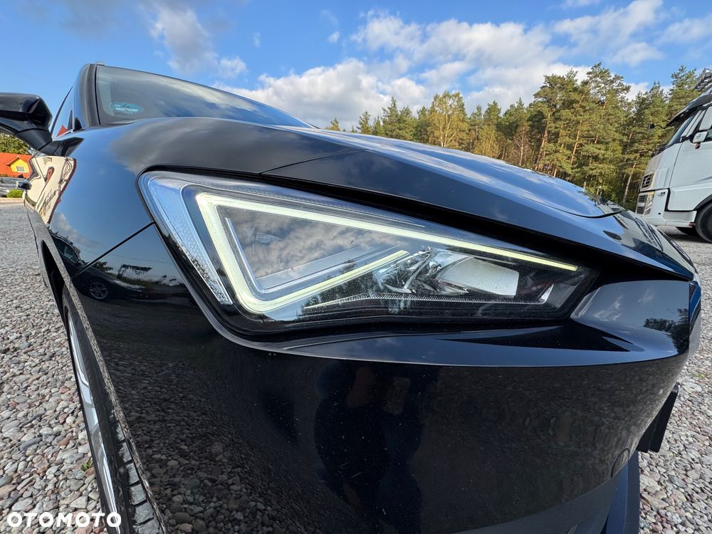 Seat Leon Sportstourer 2.0 TDI DSG Xcellence - 35