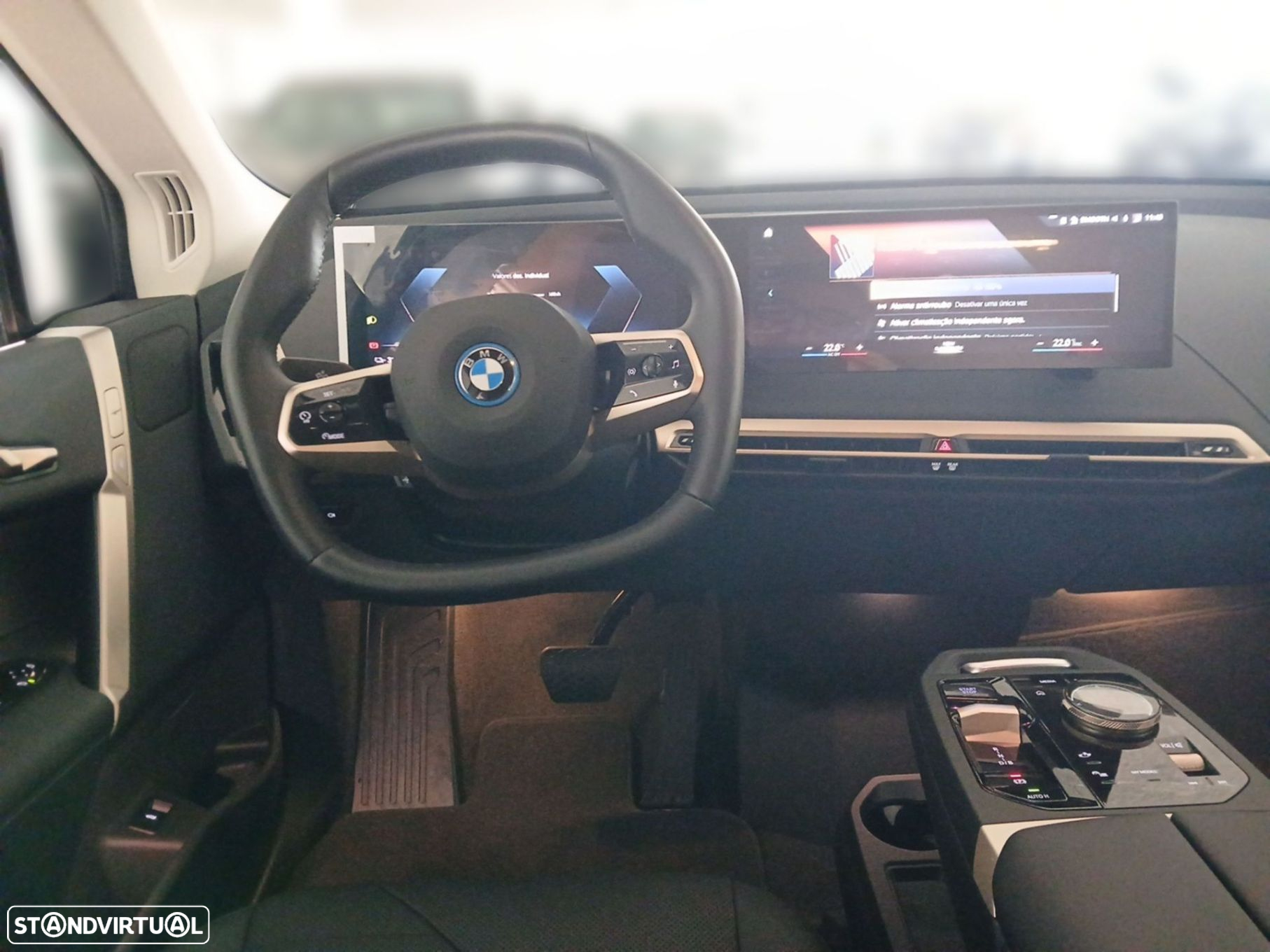 BMW ix xDrive 40 Pack Desportivo - 13
