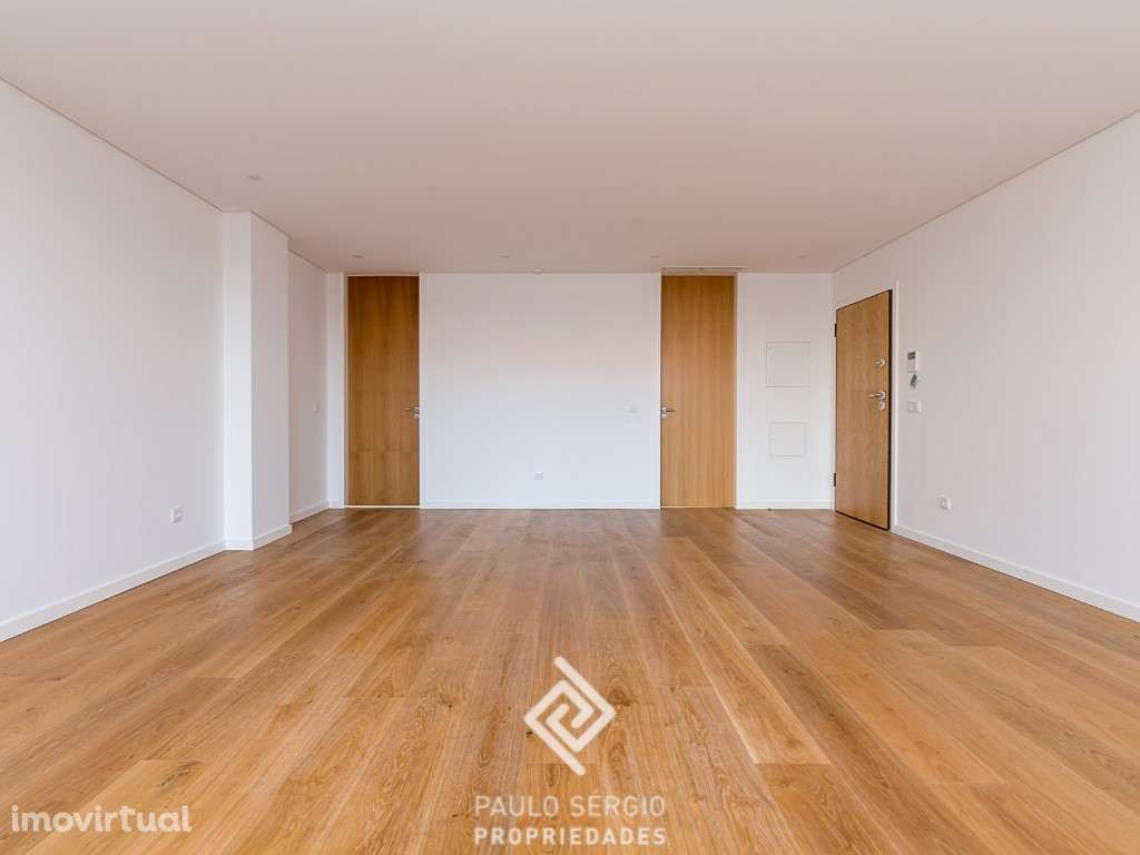 Espetacular T2 novo com varandas em frente à Estação de Comboios de... - Grande imagem: 3/13