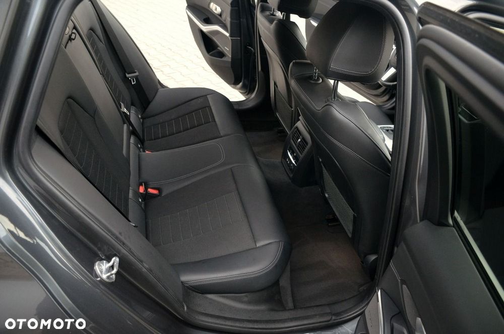 BMW Seria 3 - 15