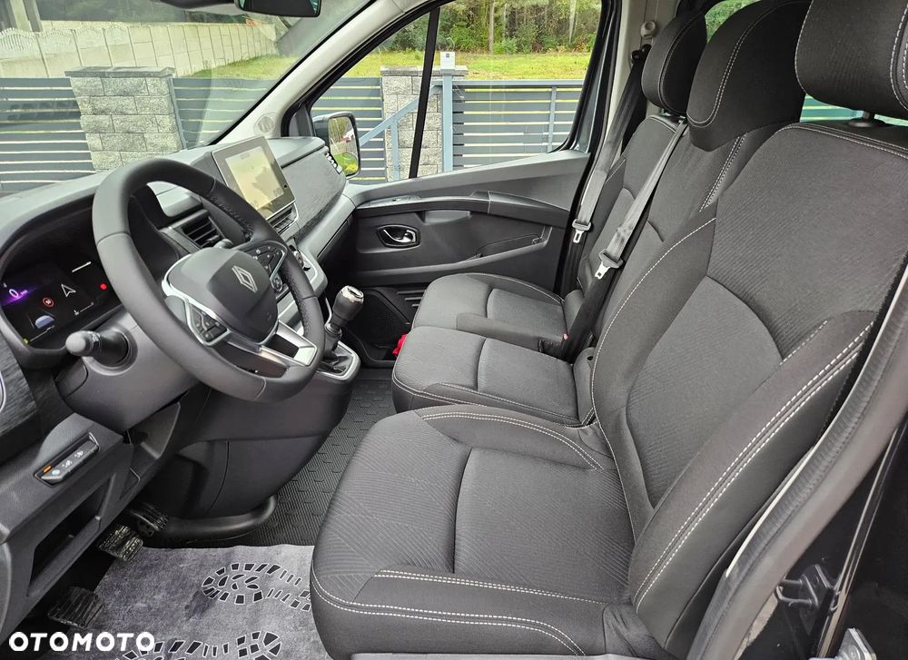 Renault Trafic - 22