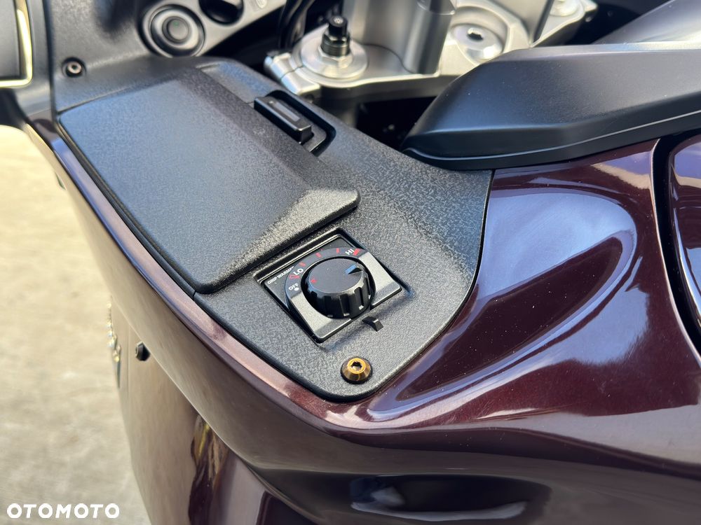 Kawasaki GTR - 29
