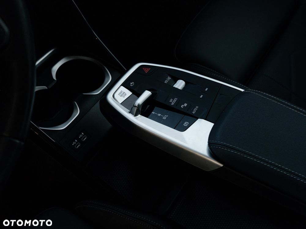 BMW X1 sDrive18i xLine sport - 14