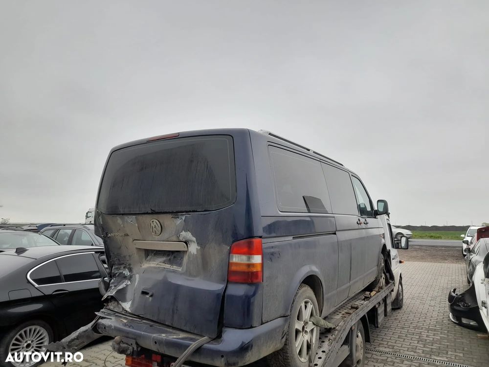 Dezmembram Volkswagen Transporter T5 1 9 Tdi An Fabr 2008 - 1