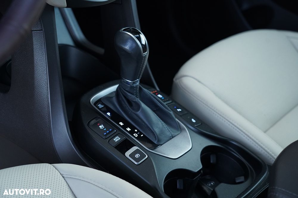 Hyundai Grand Santa Fe 2.2 CRDi 4WD Automatik Luxury - 9