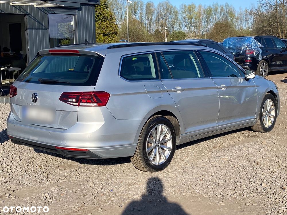 Volkswagen Passat - 10