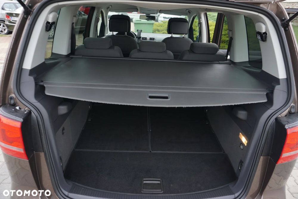 Volkswagen Touran 2.0 TDI DPF Cross - 30