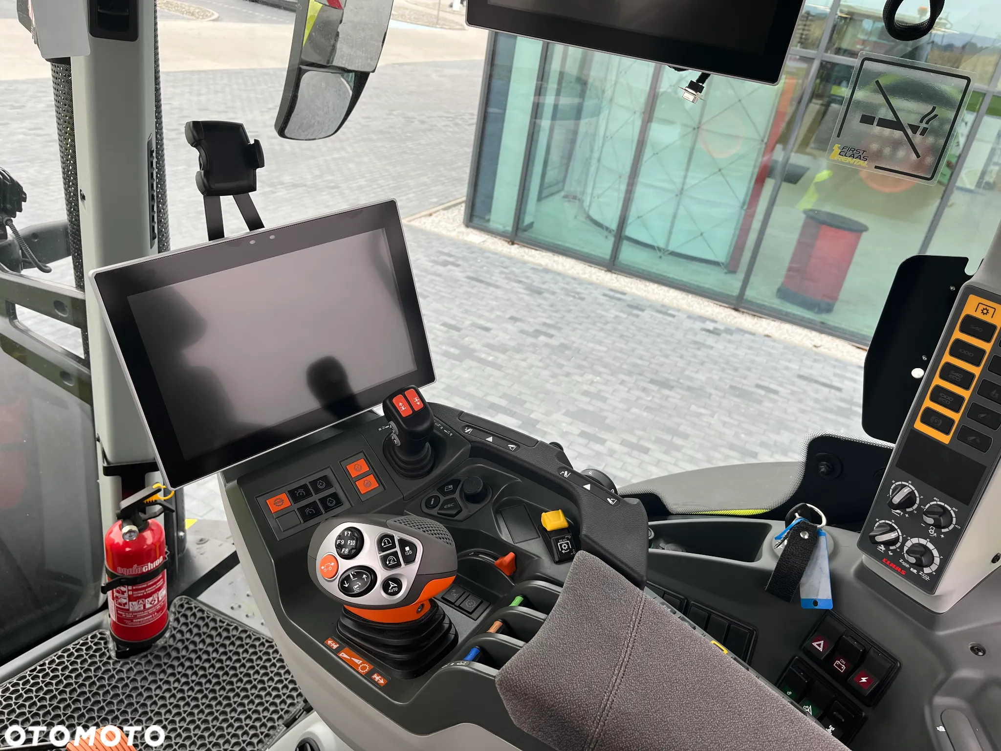 Claas AXION 830 CMATIC FOCUS - 9