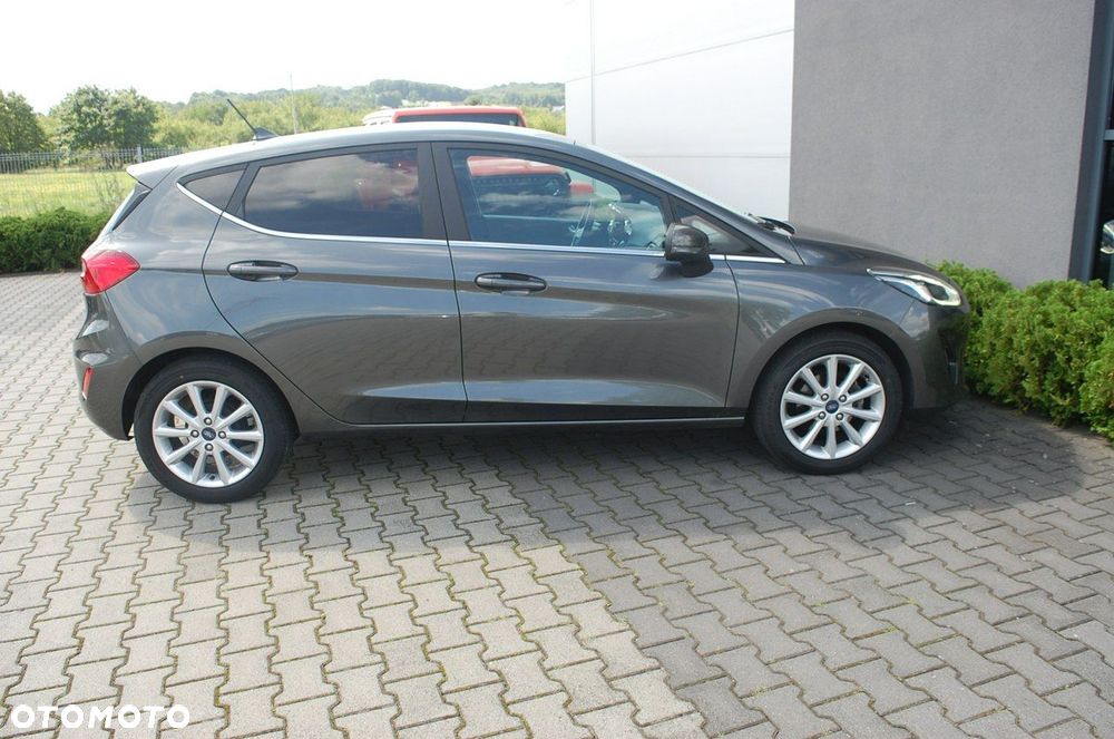Ford Fiesta - 17