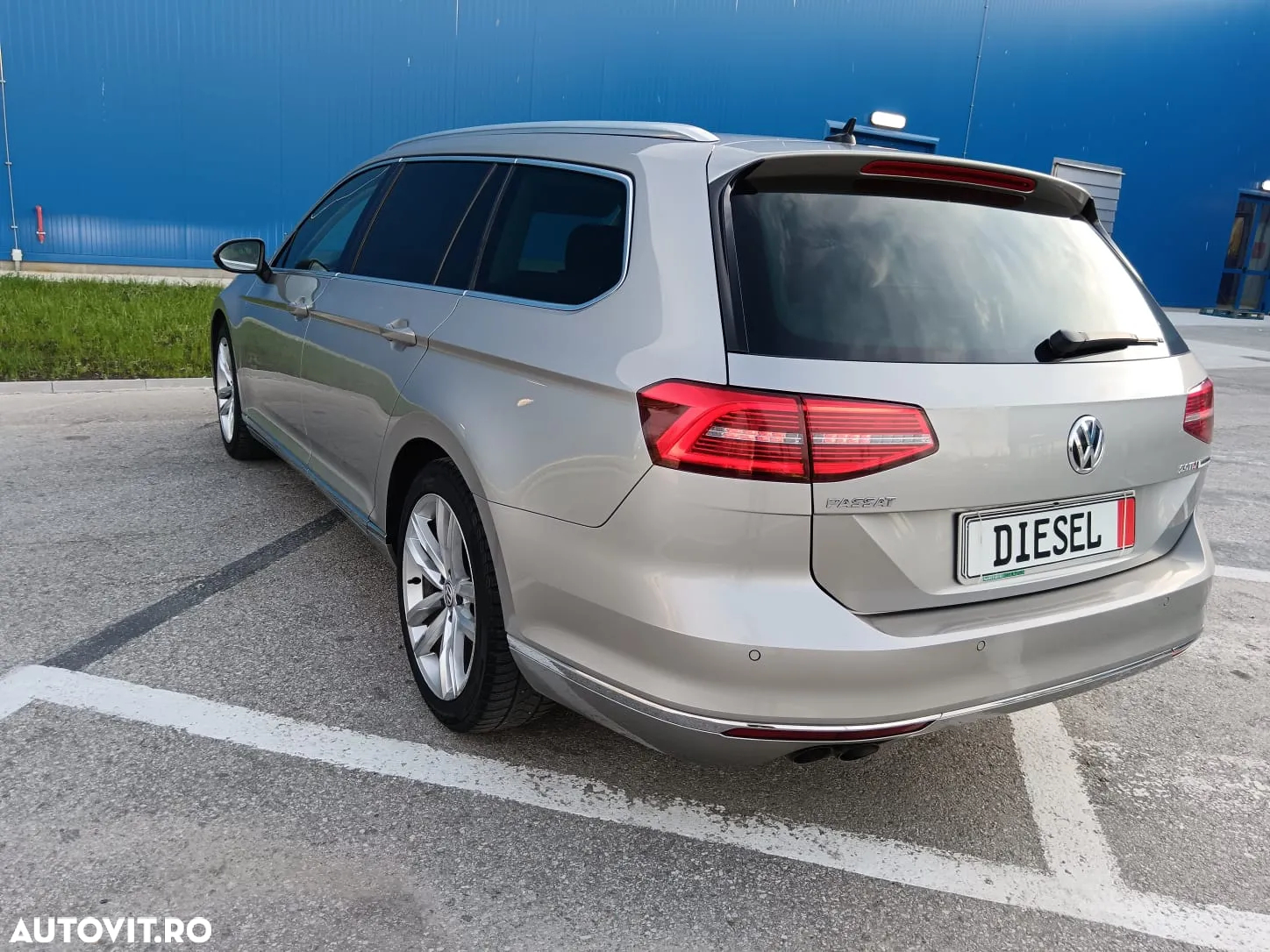 Volkswagen Passat Variant 2.0 TDI DSG Highline - 3