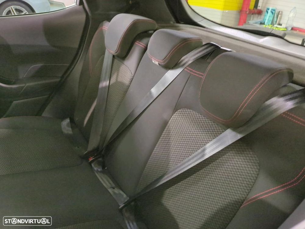 Ford Fiesta 1.0 EcoBoost ST-Line - 8