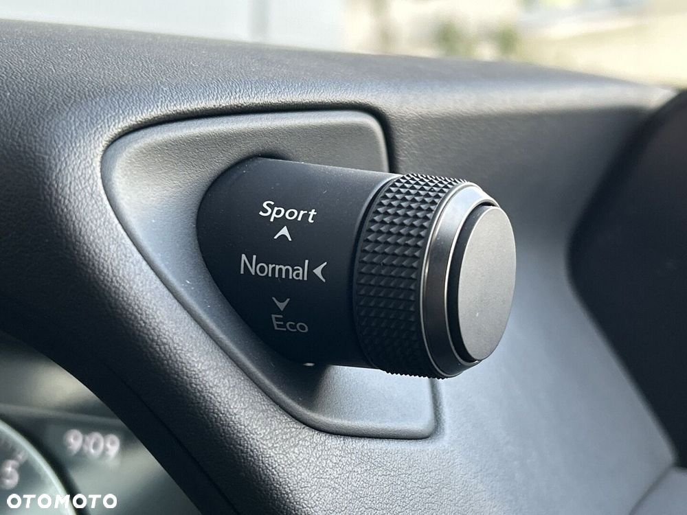 Lexus UX 250h GPF F Impression 2WD - 22