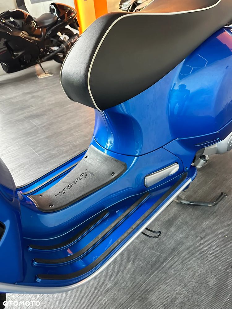 Vespa GTS - 19